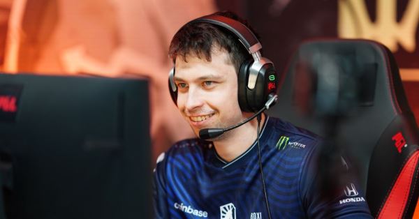 Team Liquid выбила Team Falcons из Riyadh Masters 2024 и прошла в гранд-финал