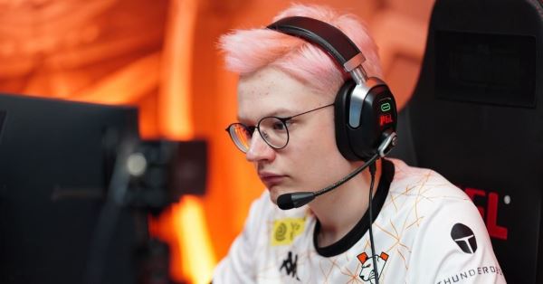 Virtus.pro и LGD Gaming разделили очки в дебютном матче на Riyadh Masters 2024